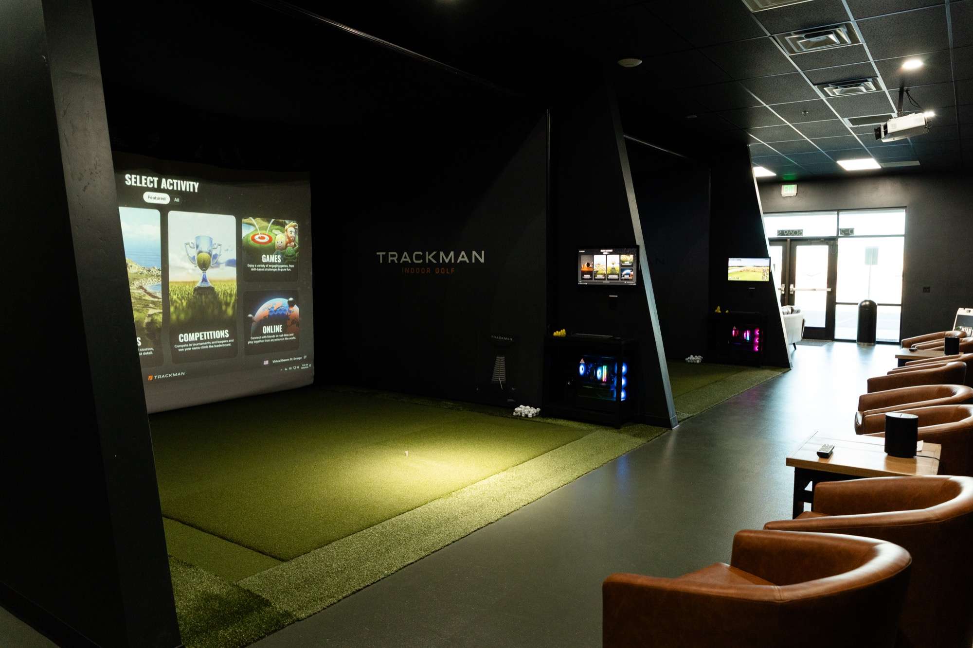 Virtual Greens Fairview simulator bays